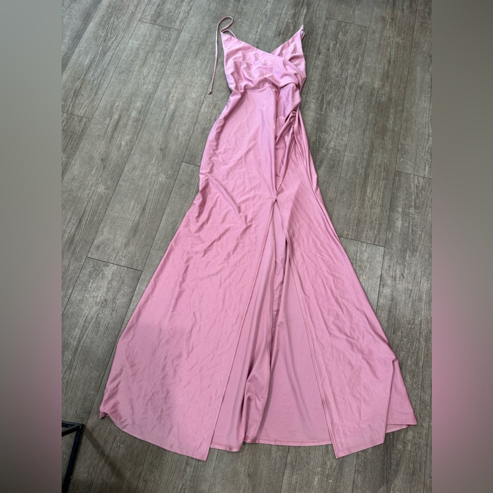 🍒BUNDLE 2 items for $8 

FINAL SALE✨

🌸BOUTIQUE long dress ✨ - Picture 3 of 9